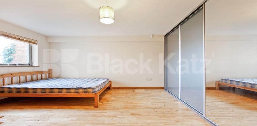 			NEW INSTRUCTION , 2 Bedroom, 1 bath, 1 reception Apartment			 Totterdown Street, Tooting Broadway